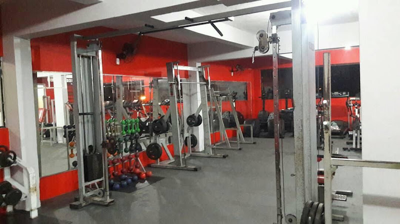 Central Fitness Academia
