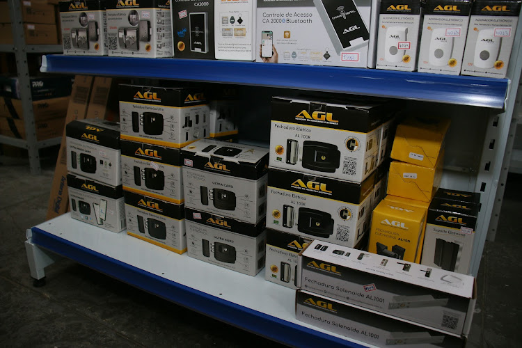 Distribuidora Guarujá Equipamentos de Segurança foto 1