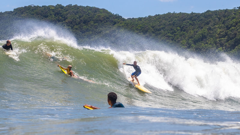 Escola Surfistas Para Sempre foto 1