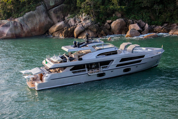 MCP Yachts foto 1