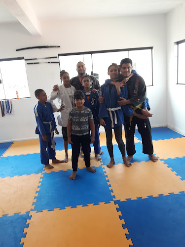 WAR SCHOOL foto 1